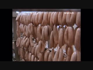 sausages (sausages) nichan. fast food kuaican (fast food) in chinese. zhou shiping jigongji meat processing technology